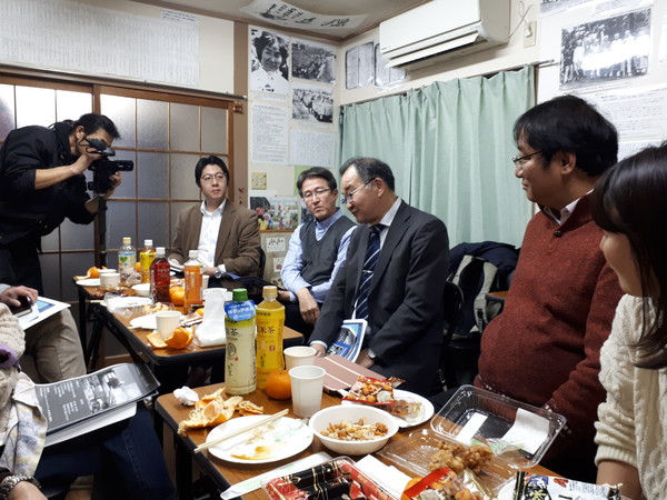 도쿄 봉선화의 집에서 각 지역 추도및 조사단체 대표들과의 회동